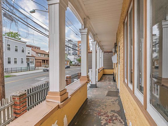 4th image of 100 Prospect Ave