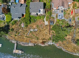 304 Bessborough Ave, View Royal, BC V9B1T7