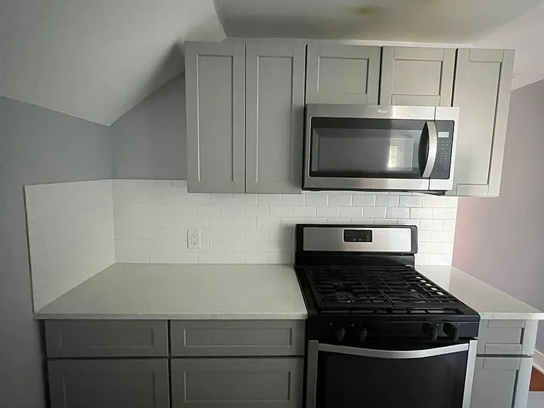 159 Grafton — Photo 5