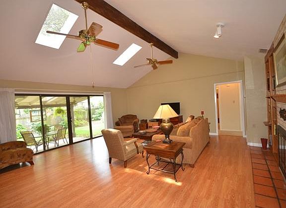 4th image of 11305 Toledo Dr