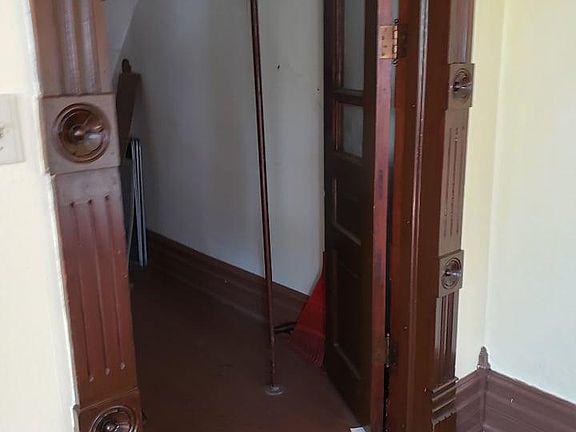 4th image of 19 Main St Floor 1