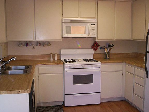 3rd image of 35101 Sundial Ct