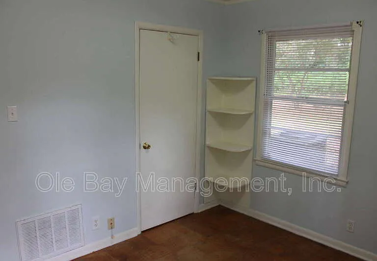 5608 Morlee Dr S — Photo 4
