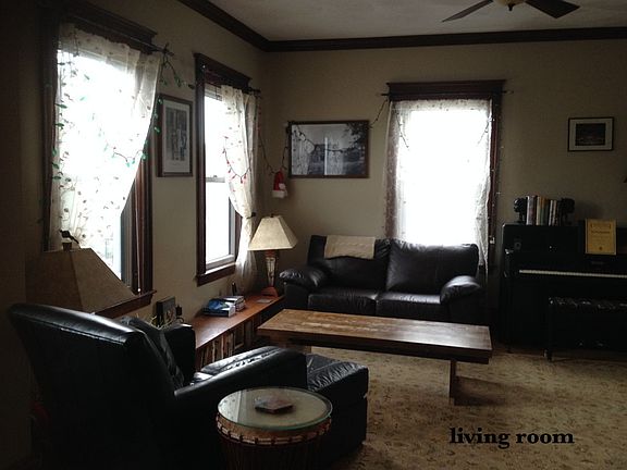 lots of windows, high ceilings, 2 ceiling fans