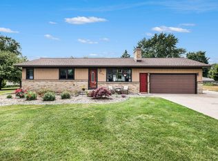 6457 Wrenwood Dr, Jenison, MI 49428