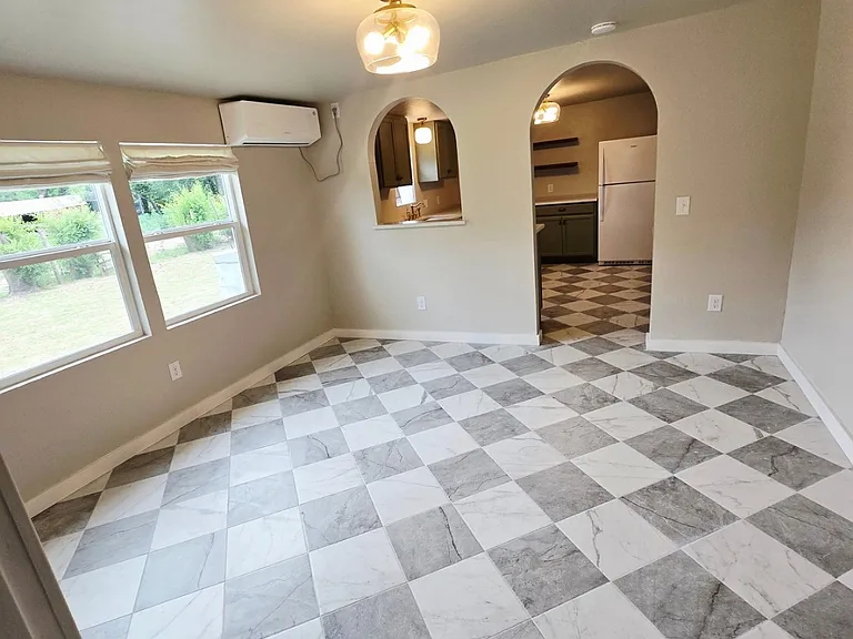 10 Hurford Ave — Photo 19