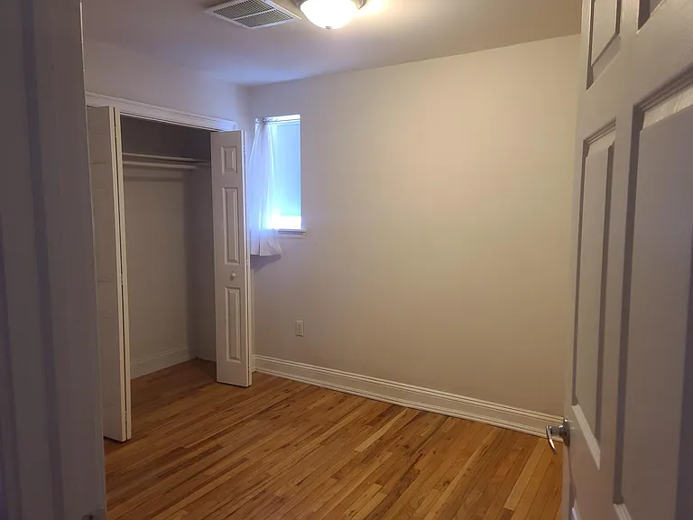 1723 Spruce St #4R — Photo 9