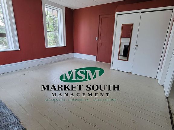 3rd image of 301 E Liberty St #B
