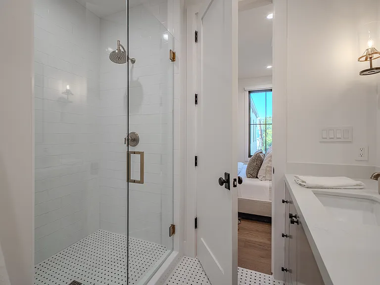 4114 Emerson Ave #2 — Photo 30