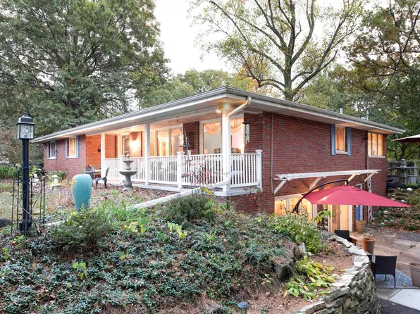 1320 W Cedar Hills Dr, Dunlap, IL 61525