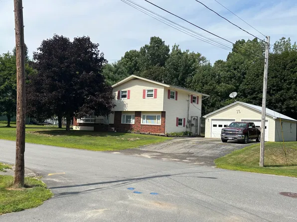 67 Massachusetts Avenue, Millinocket, ME 04462