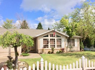 3093 Pineview Ct, Medford, OR