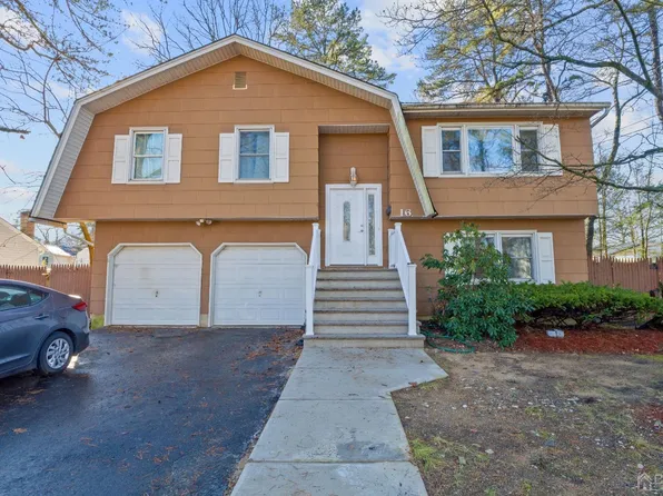 16 Maple St, Spotswood, NJ 08884