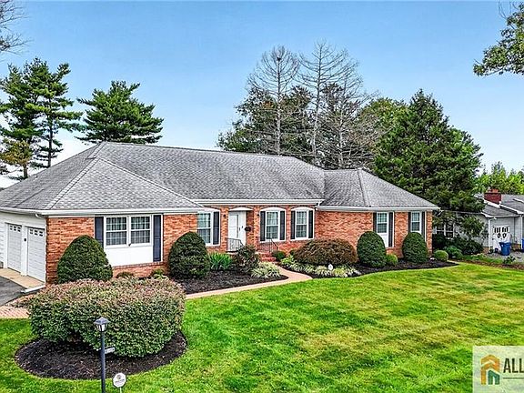 2nd image of 140 Plainsboro Rd
