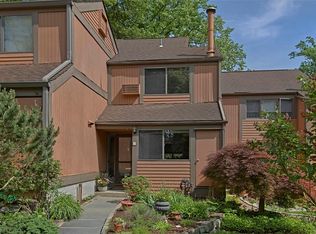 13 Deerfoot Ln, Dobbs Ferry, NY 10522