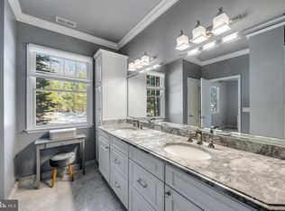 2 Clancy Ct, Marlton, NJ 08053