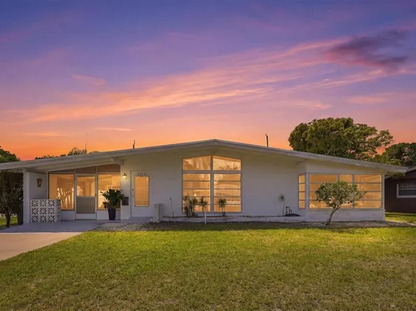 3876 Prudence Dr, Sarasota, FL 34235