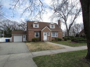 249 Bowles Park, Springfield, MA 01104