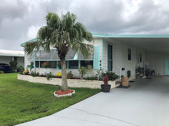 5th image of 442 Laurelwood Ln