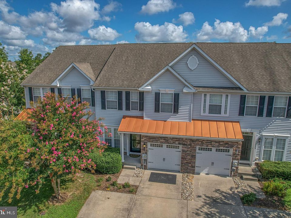 1st image of 10051 Saw Mill Way #402B4