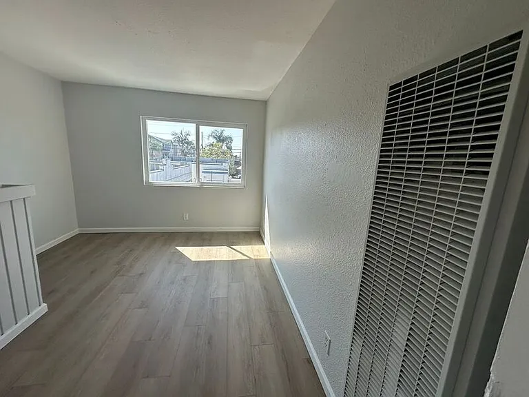 1123 Highland St #A — Photo 13
