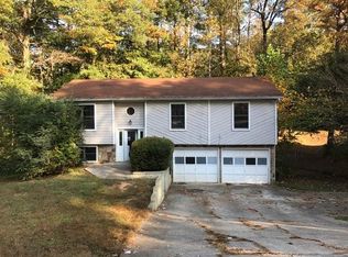 736 Burnt Creek Way NW, Lilburn, GA 30047