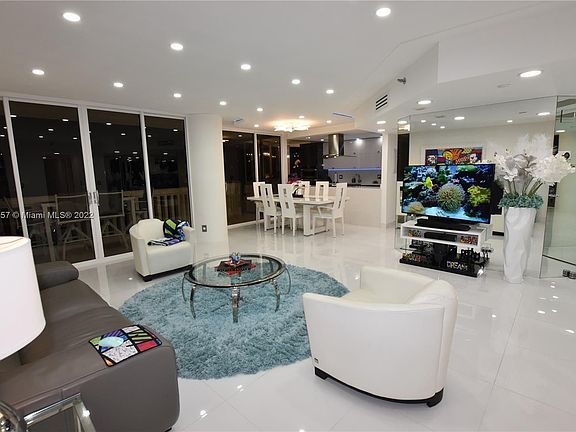 2nd image of 1000 E Island Blvd APT 1606