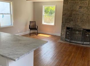 102 Comstock Hill Ave, Norwalk, CT 06850