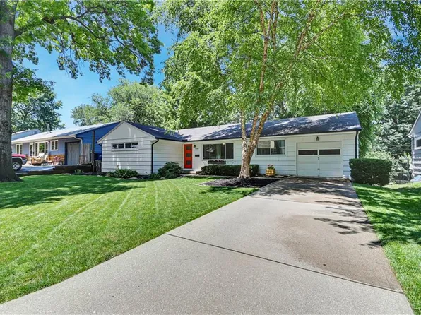 6100 W 54th Ter, Mission, KS 66202