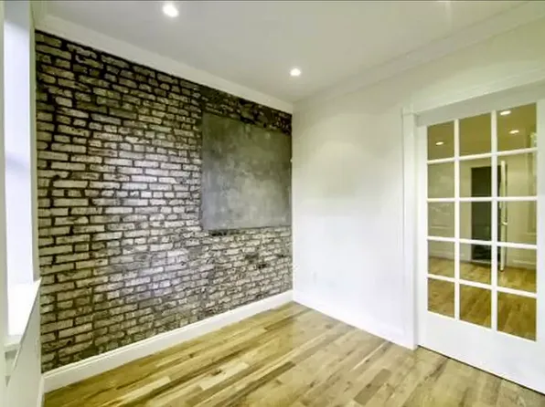 409 East 81st Street image 1 of 5