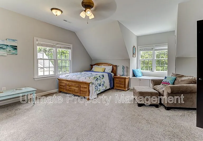 7022 Cayman Ct — Photo 31