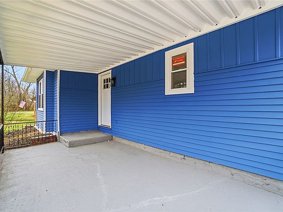 3rd image of 5638 Kitridge Rd