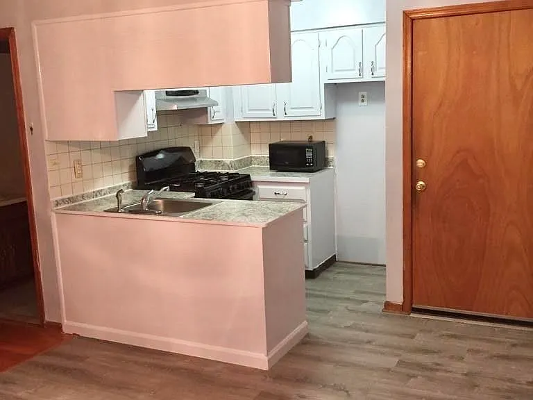95 Sanford Pl #1 — Photo 2