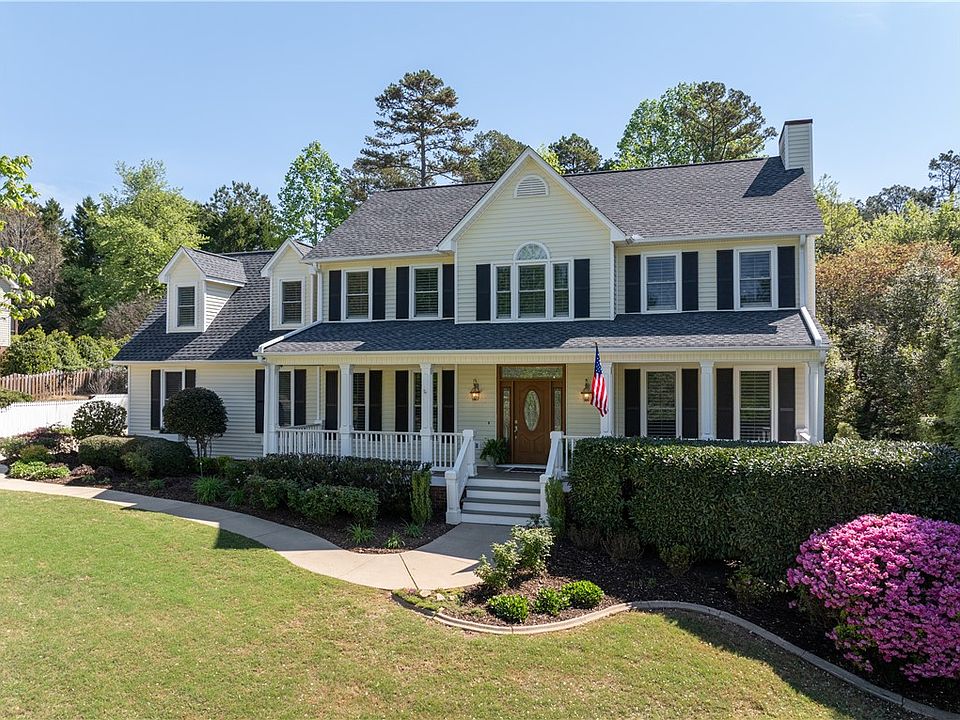 1st image of 113 Ridgestone Dr