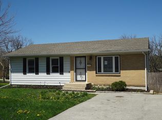 7832 Jonquil Ln, Woodridge, IL
