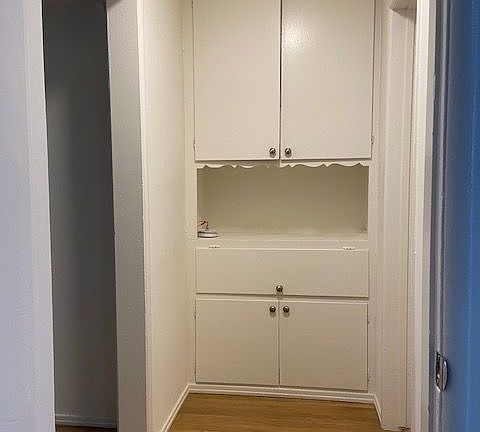 3rd image of 1432 S Bedford St APT 5