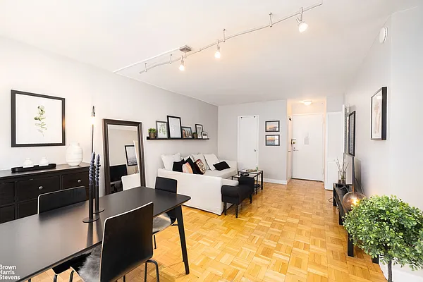 Rented by Brown Harris Stevens | media 19