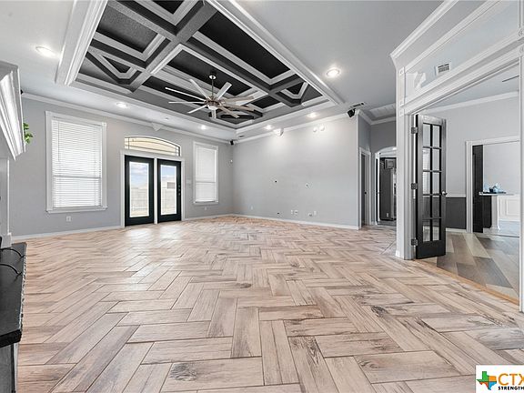 3rd image of 220 Black Walnut Ct