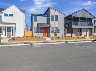 1244 Waldorf Ln, Rohnert Park, CA 94928