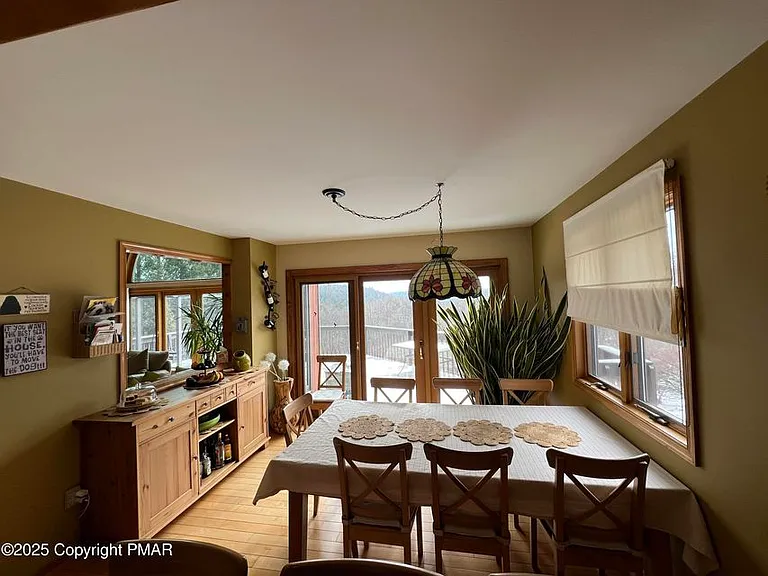 520 Maxine Dr — Photo 5
