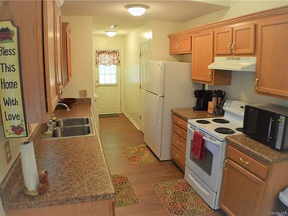 4th image of 103 Treetop Ct
