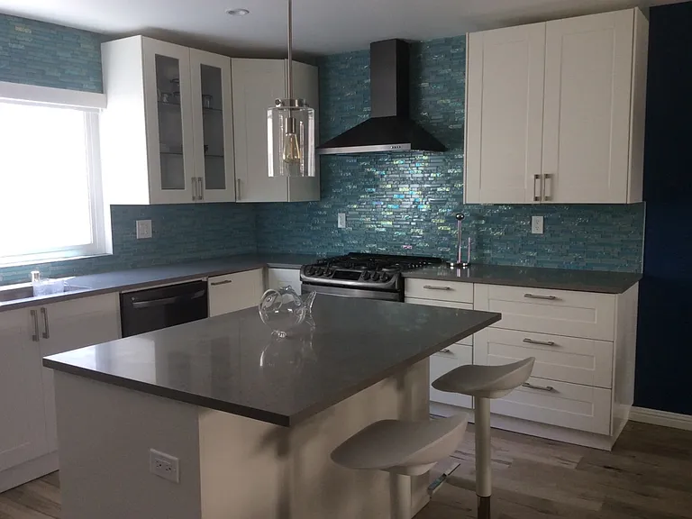4872 McConnell Ave — Photo 8