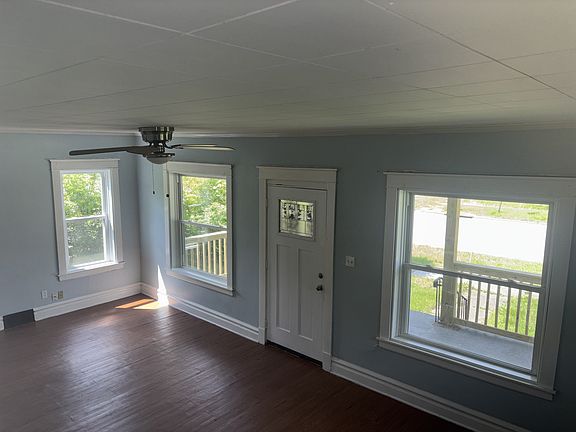 5th image of 639 Fairgreen Ave