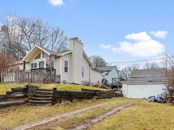 1008 W Dale Ave, McHenry, IL 60051