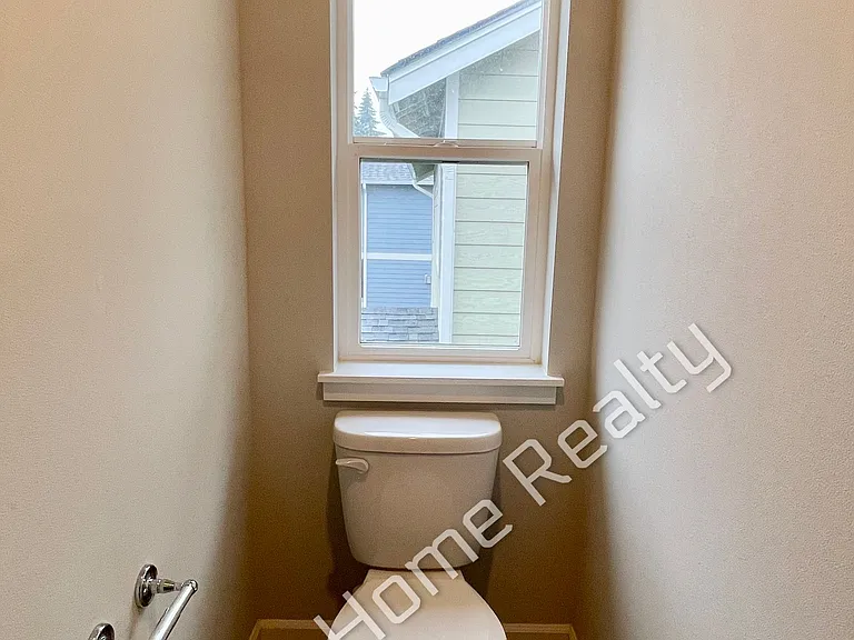 6653 Percy Ln SE — Photo 14