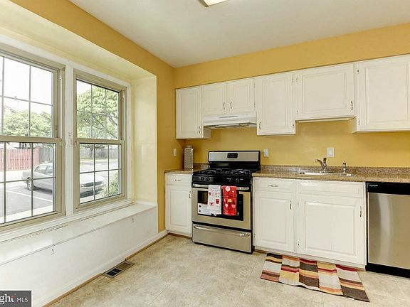 2nd image of 79 Bralan Ct