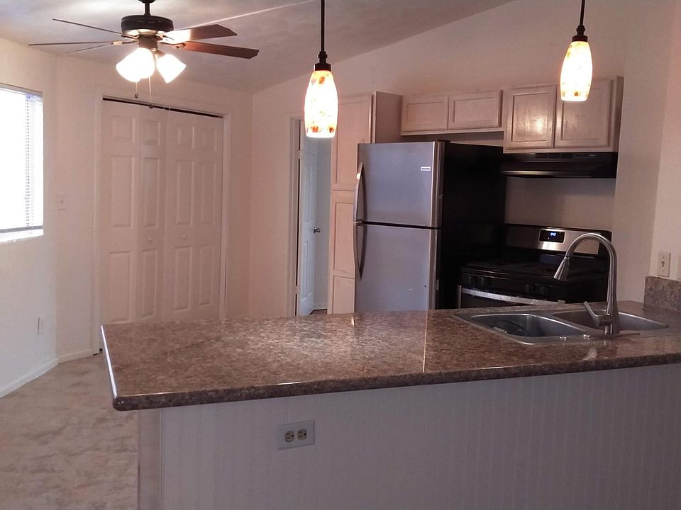 1st image of 4024 Pepper Dr