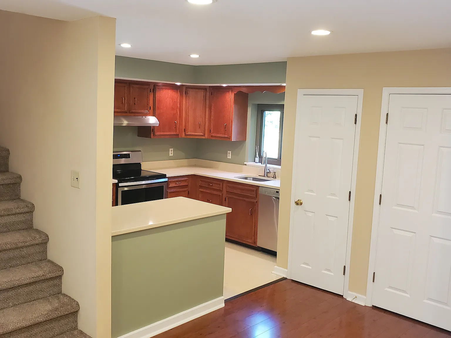 2 bed, 2.5 bath, 1344 sqft, $2,550 — Photo 4