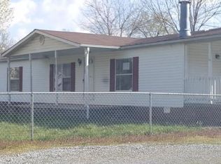 112 Overstone Dr, Elizabethton, TN 37643