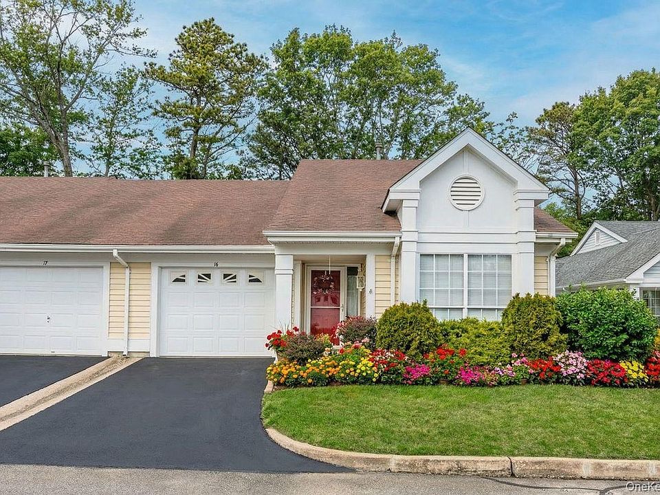 1st image of 16 Huntington Court